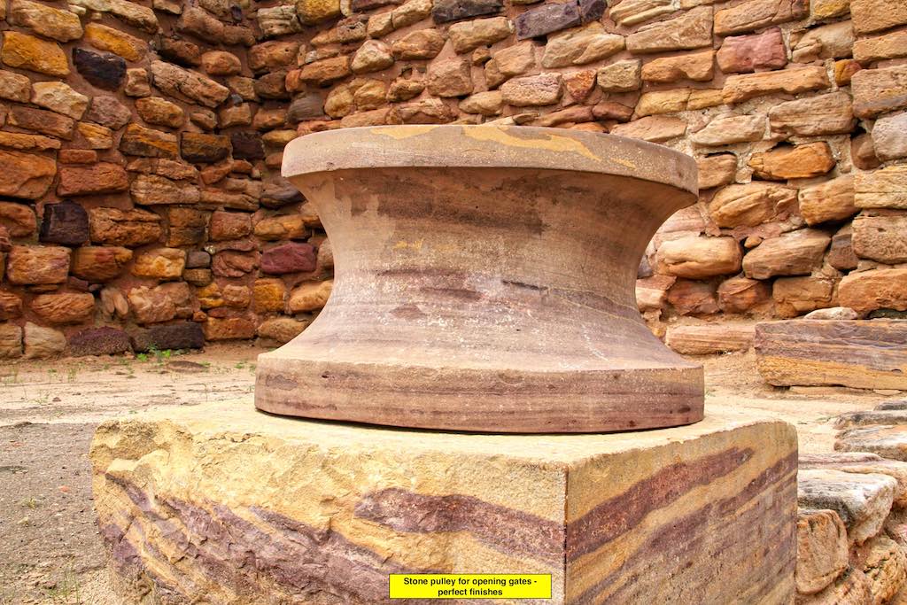 Dholavira_Citadel entrance with bollard for ropes