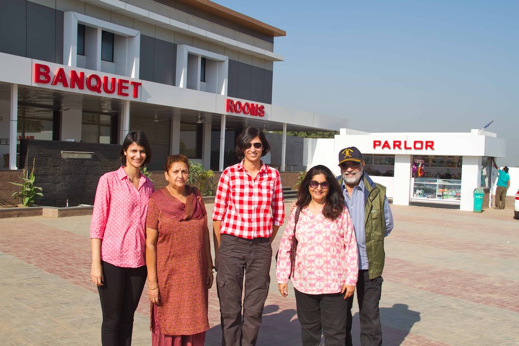 Tea break at the Mehsana highway junction