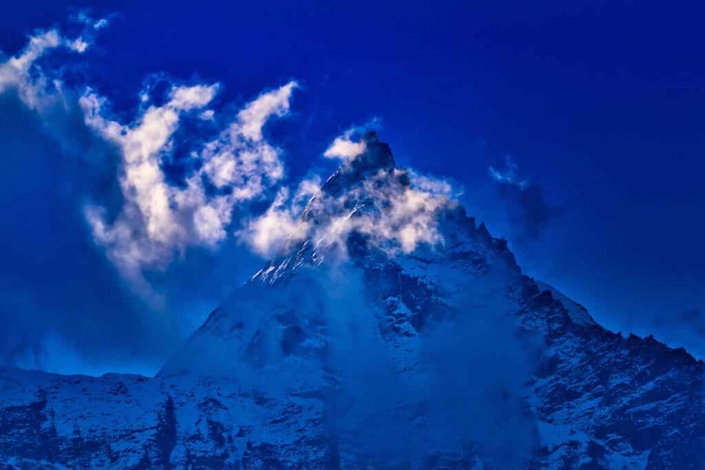A peak gets illuminated A peak gets illuminated