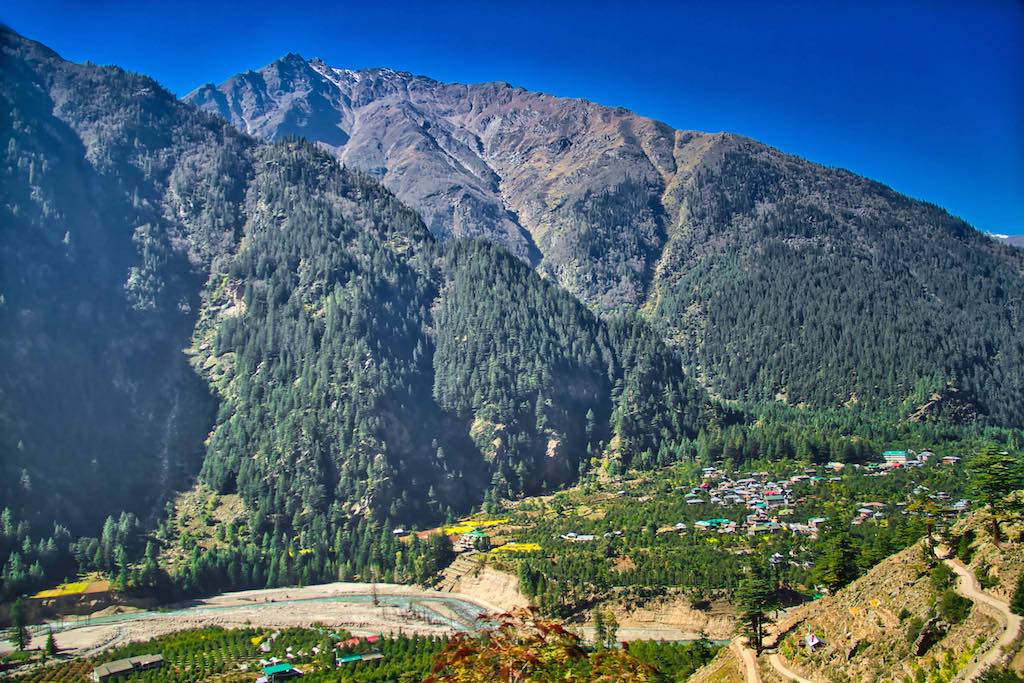 Batseri seen from the road above Batseri seen from the road above