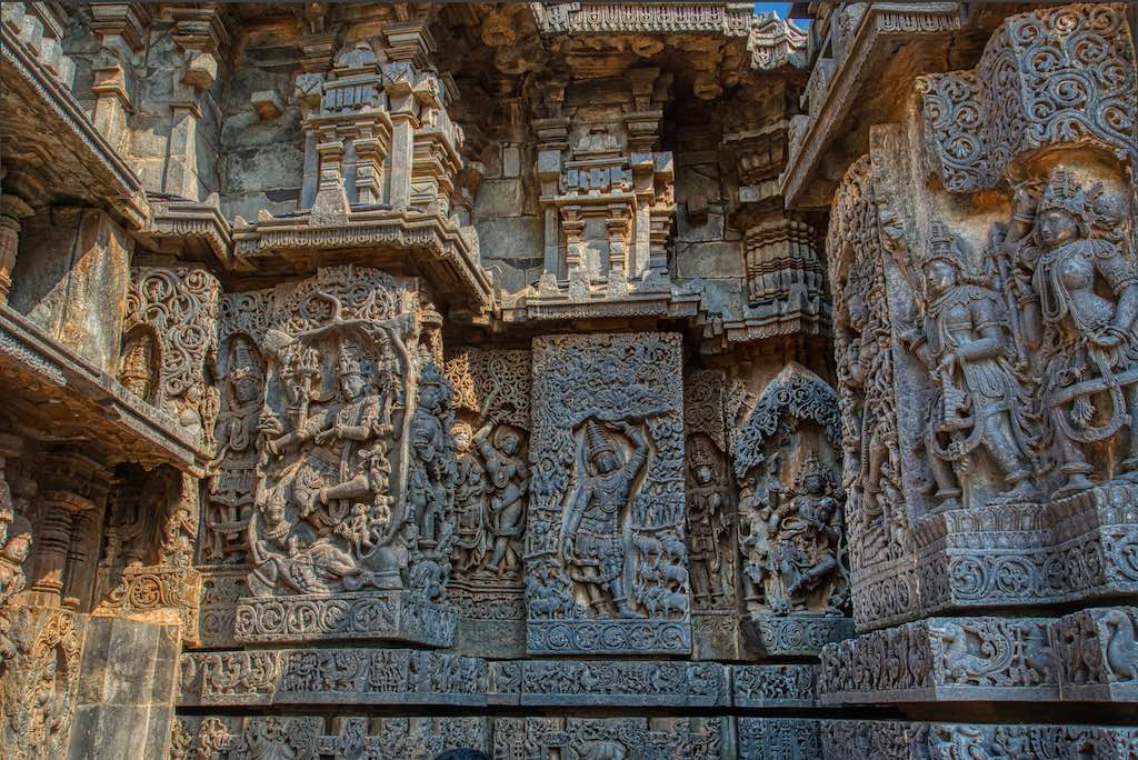 Every nook and cranny is covered with detailed carvings Every nook and cranny is covered with detailed carvings