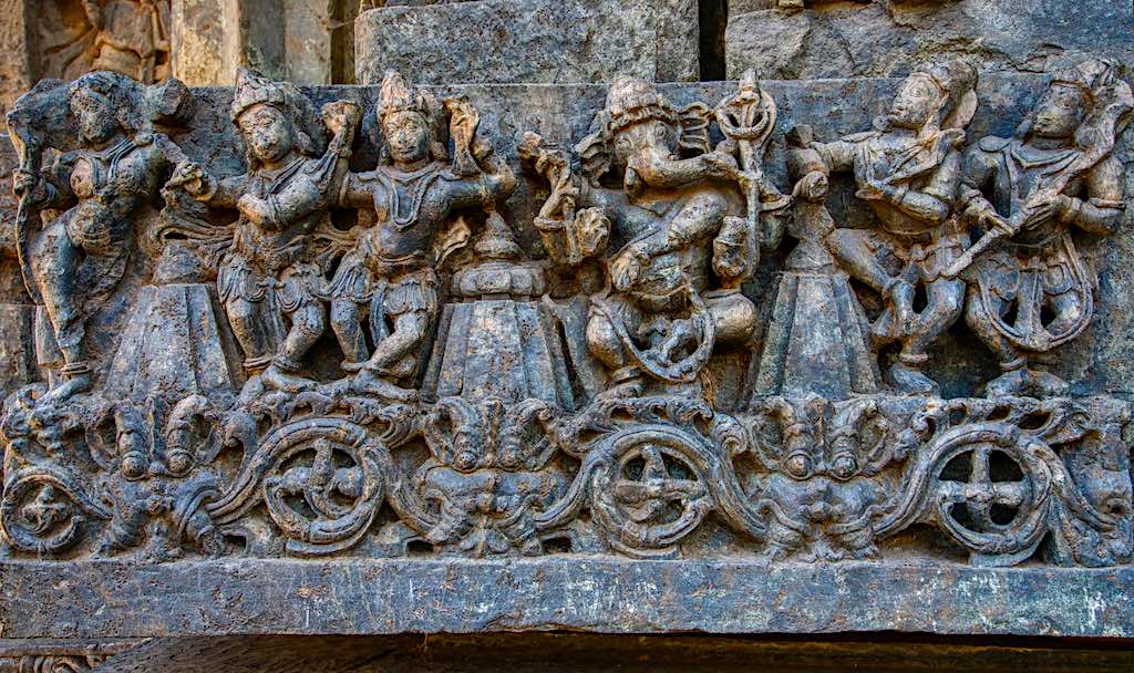 Ganesha dances in a procession Ganesha dances in a procession