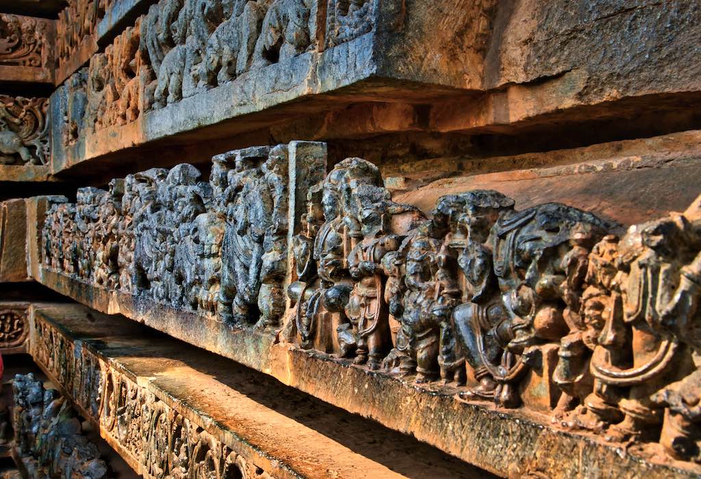 Details of carving in the bands Details of carving in the bands