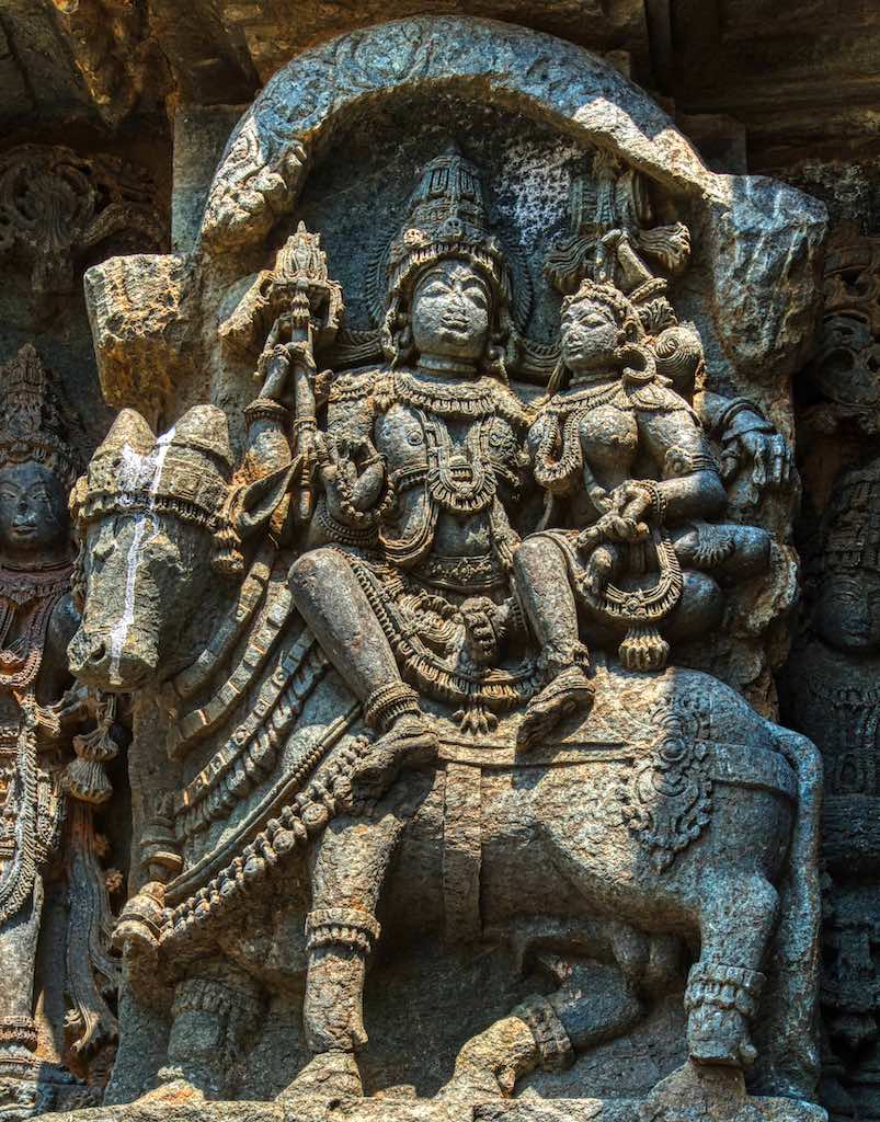 A beautiful sculpture of Shiva Parvati riding the Nandi