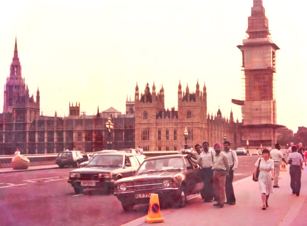 A whirlwind sightseeing tour of London - at the Parliament House