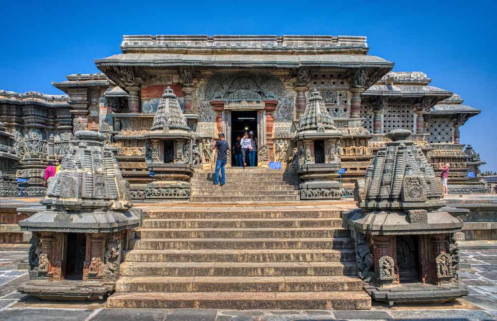 The front entrance of the Chennakeshava Temple