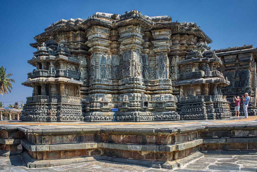 The temple built on its jagati 