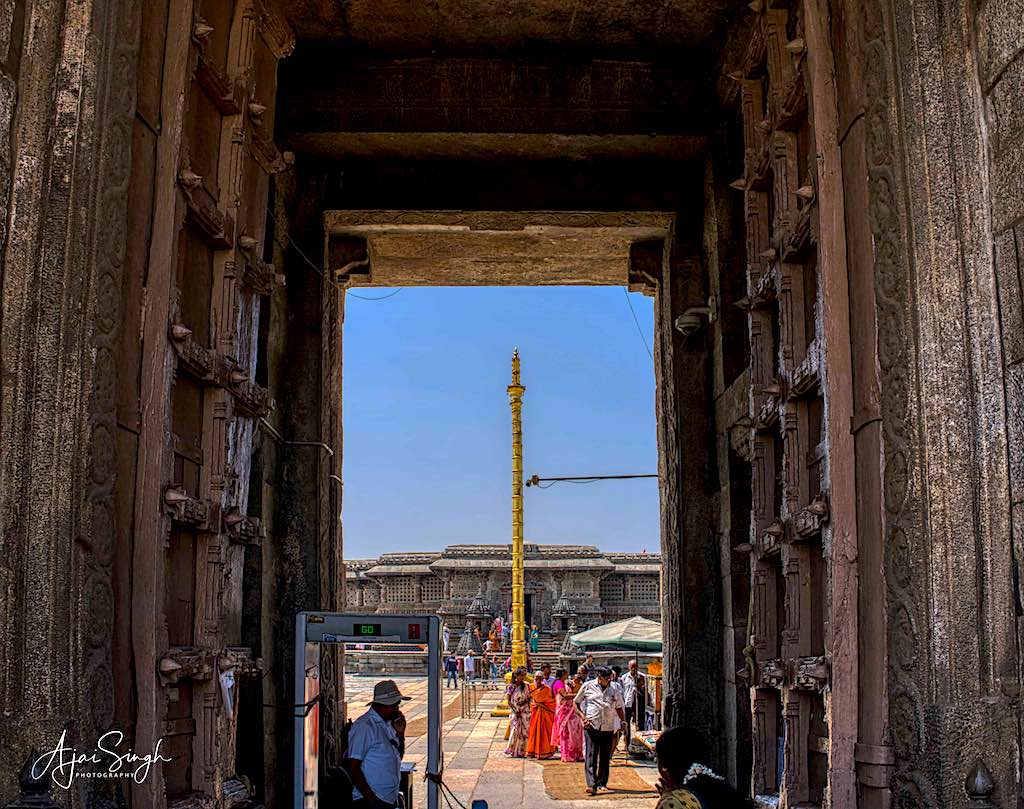 The entrance through the Gopuram