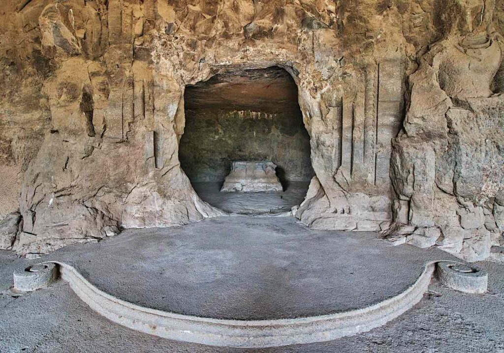 Cave No 3-Shrine