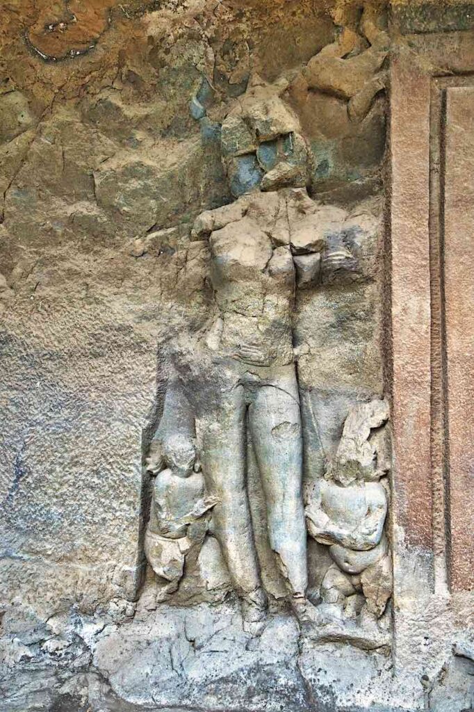 Cave No 4_Dwarapala