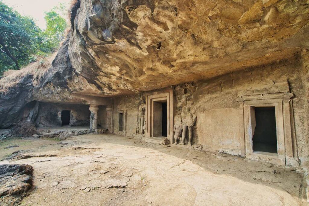 Cave No 4