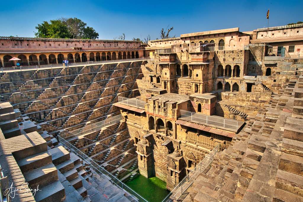 The royal pavilions were naturally air-conditioned