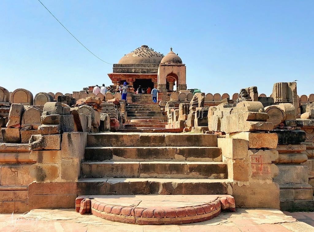Steps leading up to the temple on the second level