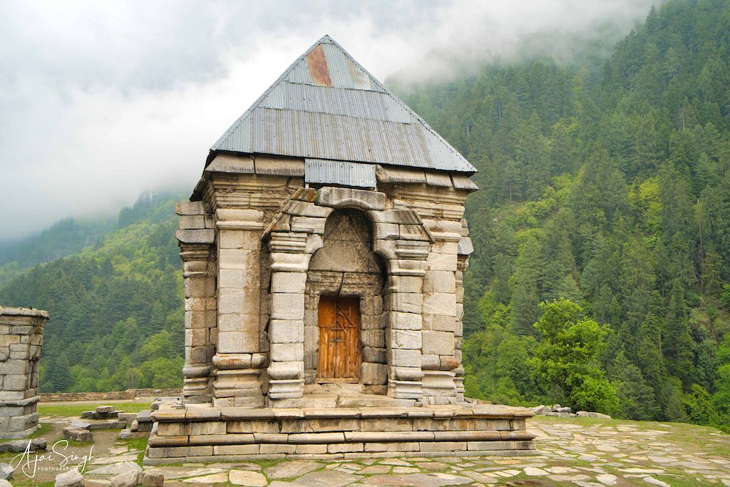 Naranag Temple