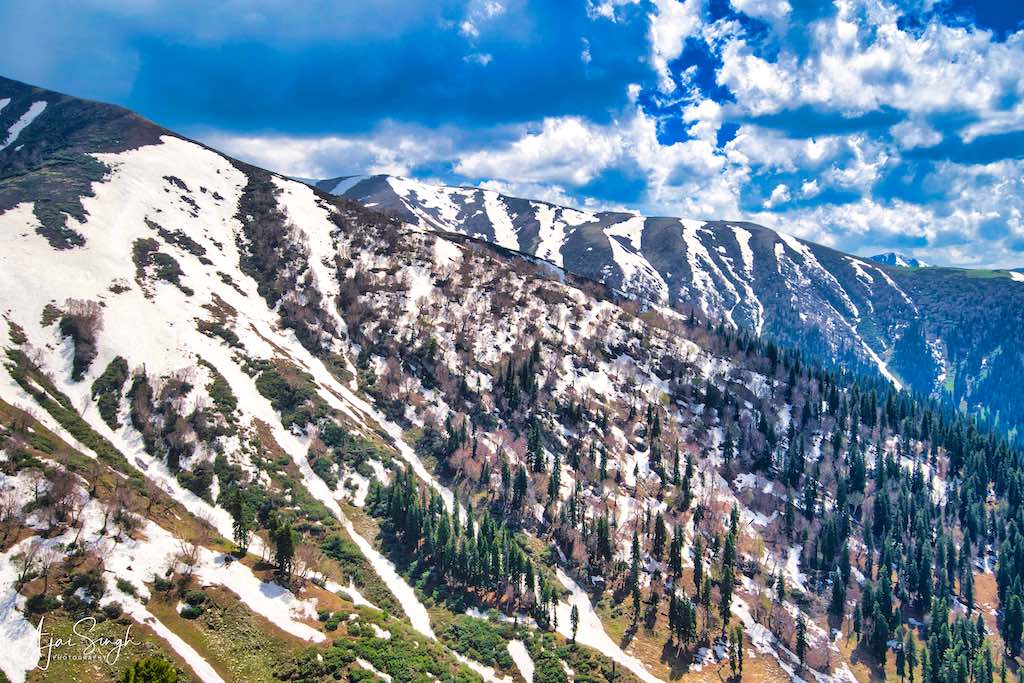 Views from the Sinthan Top road
