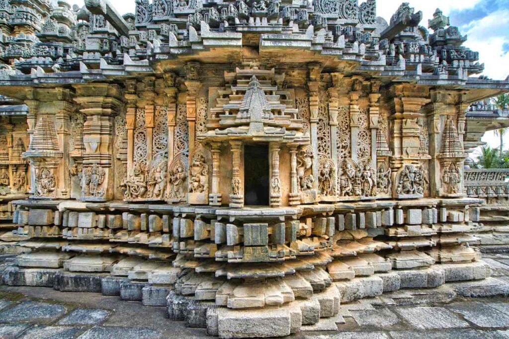 The external wall of the Chennekeshava Temple