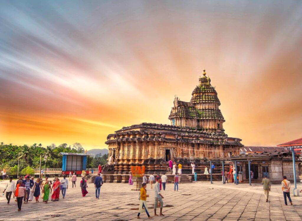 "Discovering Divine Peace: A Spiritual Journey through the Sringeri Temple"