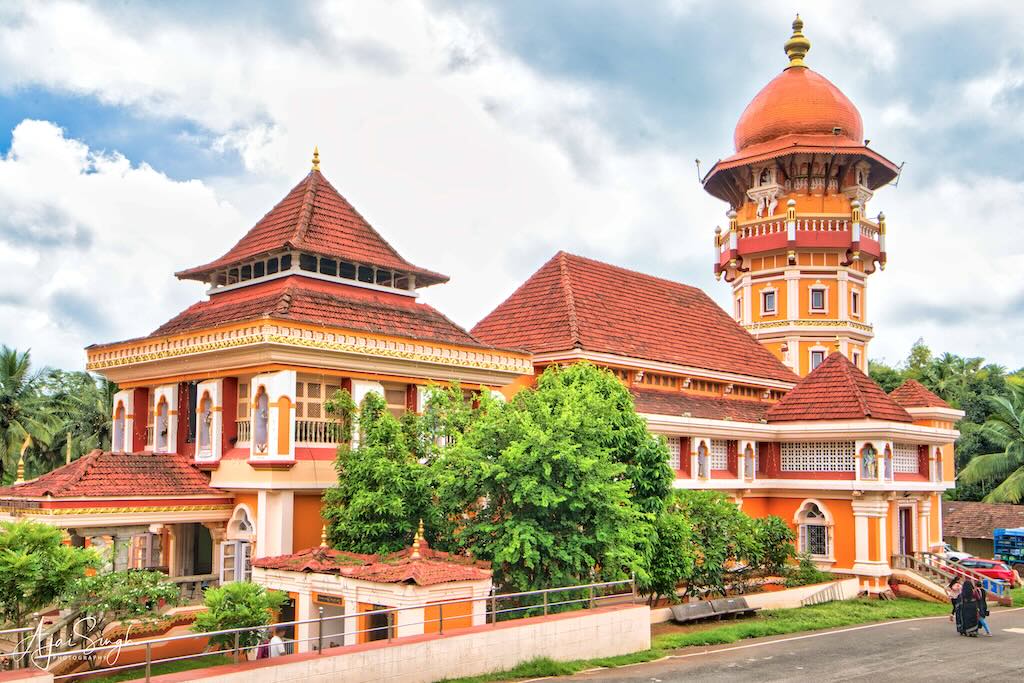 Śāntādurgā Kunkalikarin Temple Fatorpa